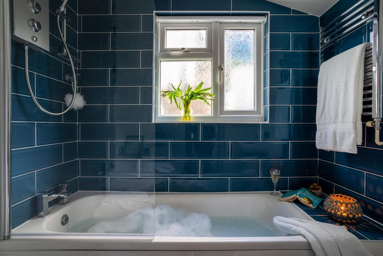 The End House - Cosy And Central ダートマス エクステリア 写真